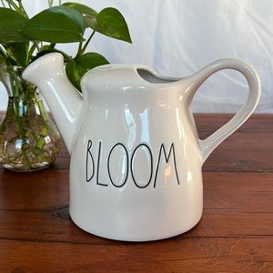 Rae Dunn watering can